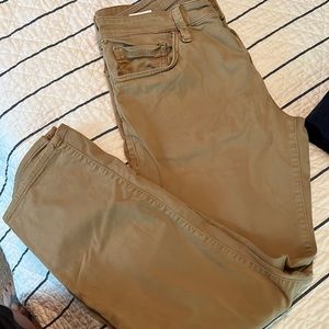 Men’s khakis